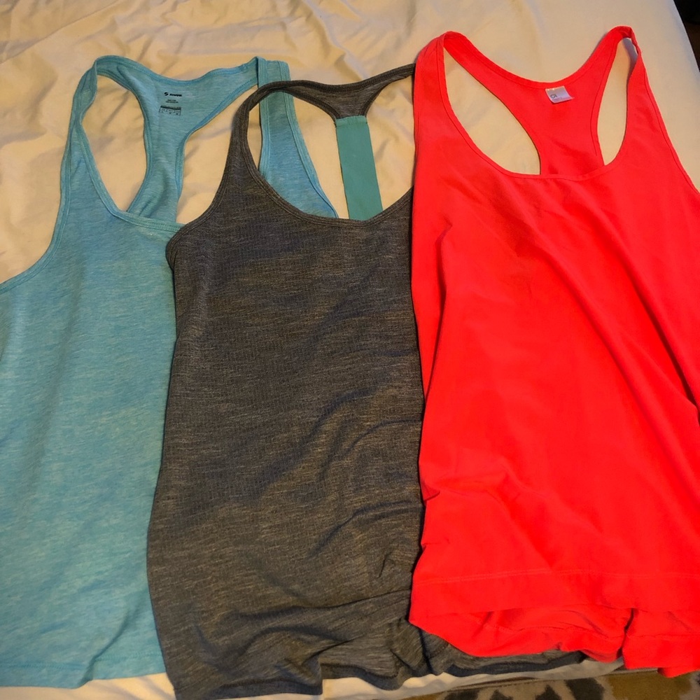 Workout tanks! Small